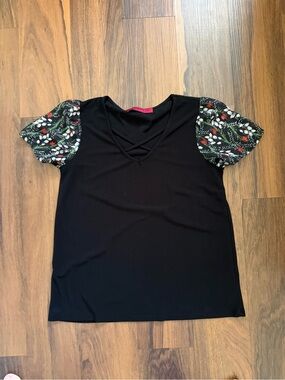 Black Short-Sleeve Tee with Floral Accent Sleeves